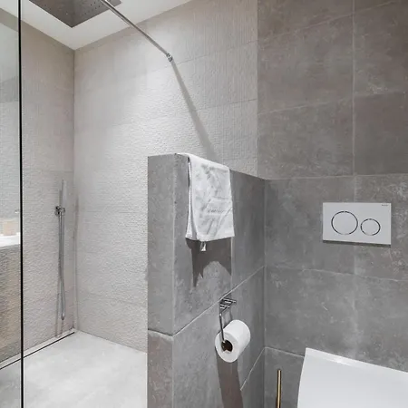 Matisse 100m Near The Sea - Happy *