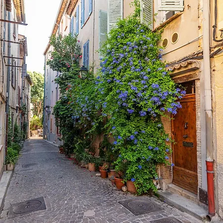 Διαμέρισμα Matisse 100m Near The Sea - Happy *