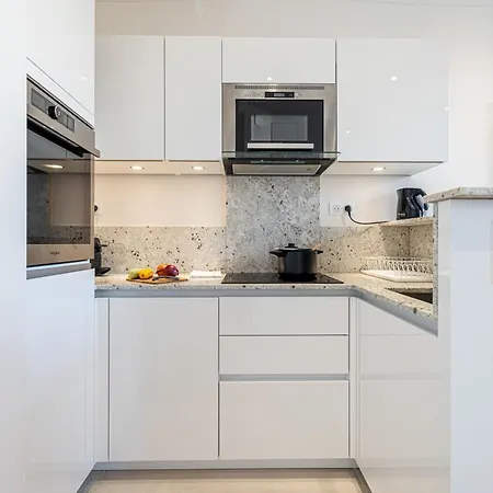 Διαμέρισμα Matisse 100m Near The Sea - Happy *